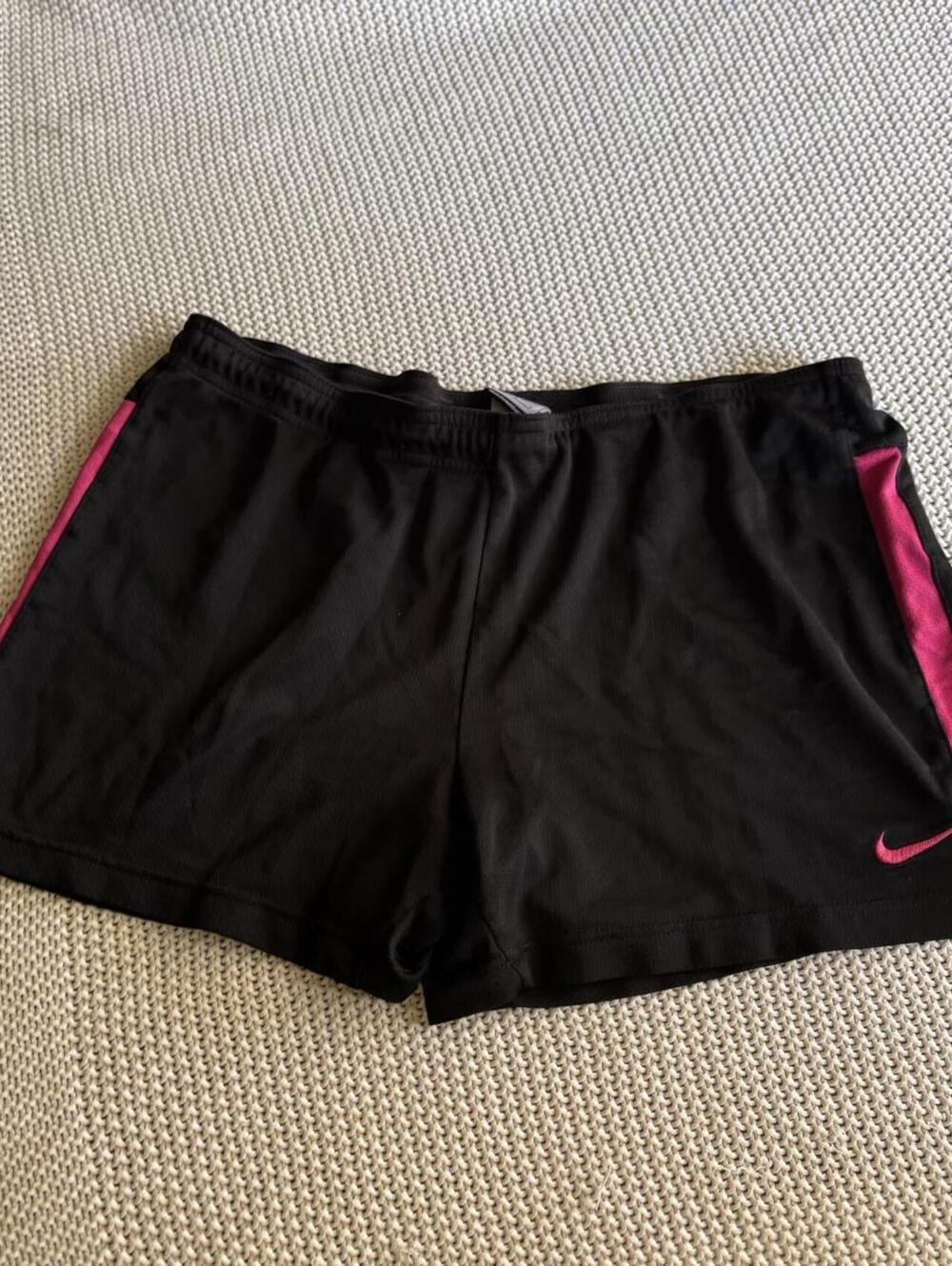 Nike Women's Black and Pink Dri Fit Shorts Medium